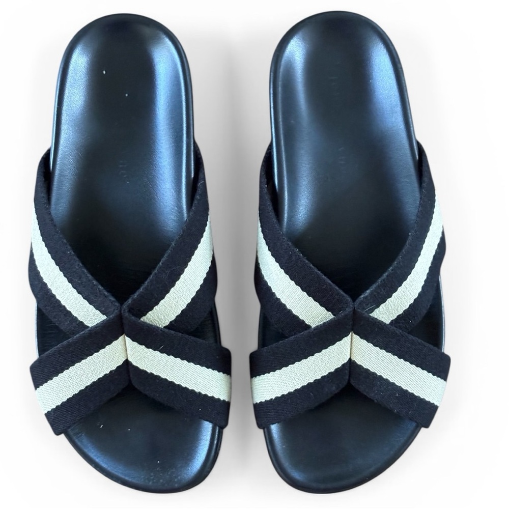 JENNI KAYNE Women's Cotton Crossover
Sandals (8)